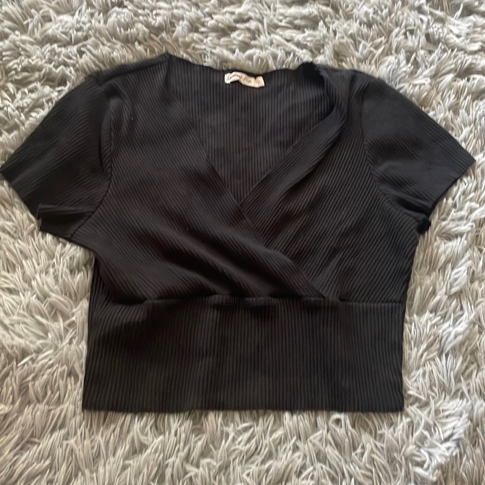 v neck tee